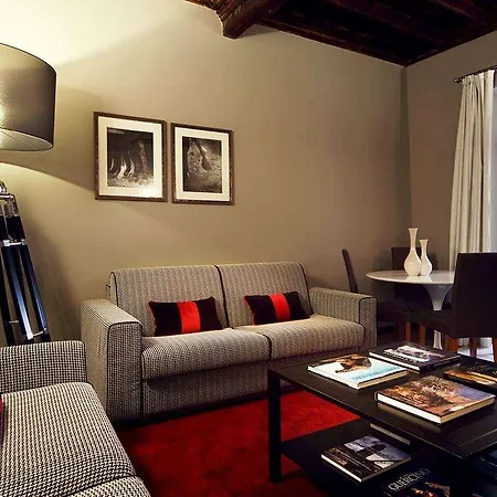Numa Vici Aparthotel Rome