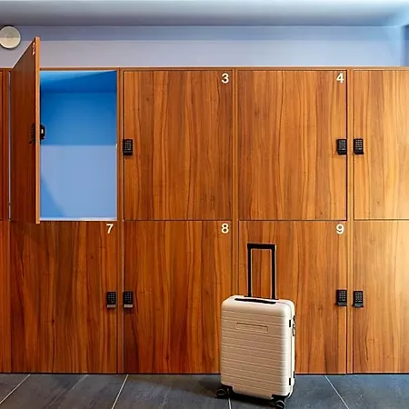 Numa Vici Aparthotel 4*